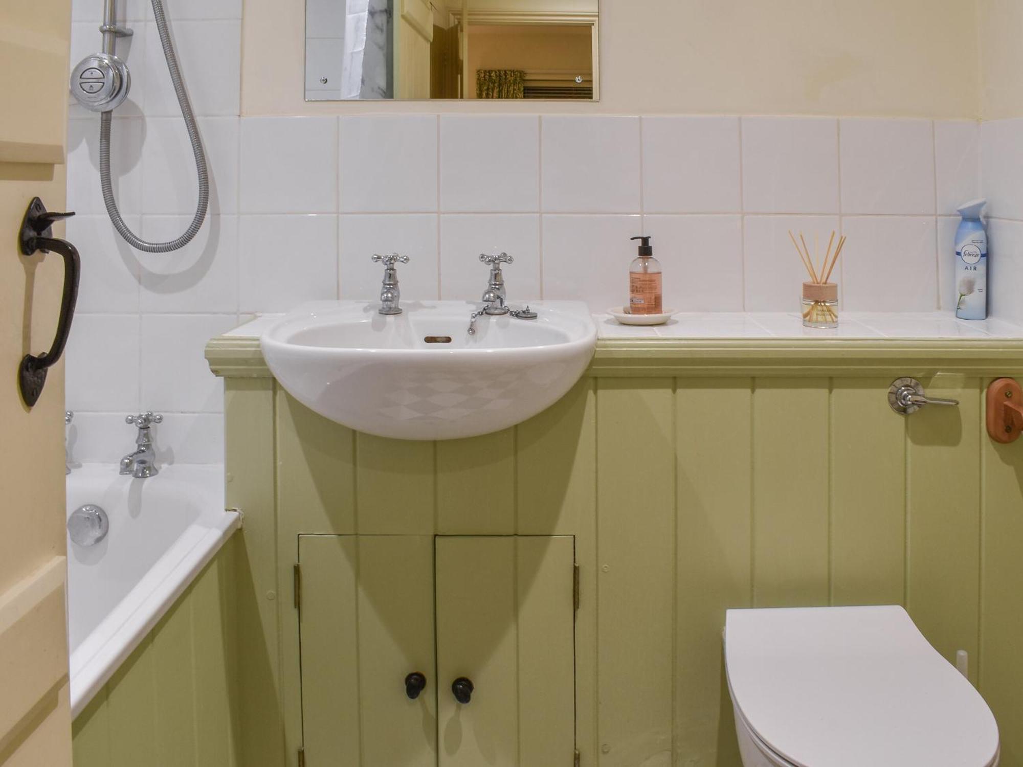 Honeysuckle Cottage North Mundham Екстер'єр фото